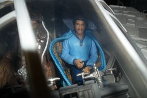 millenium falcon cockpit chebacca lando