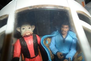 millenium falcon cockpit ten numb et lando