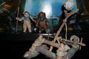 Ewok Assault Catapult with Chubbray and Stemzee