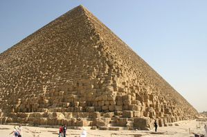 Pyramide Khevvvvvvvops