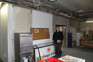 MFSFastnachtAufbau2 07 Catering 3 Schoemig Registrierkasse