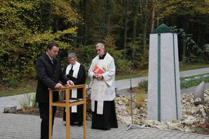 WaldfriedhofLebensflussSegnung Buergermeister Juer-Kopie-1