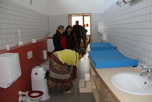 BilhildisKinderhausEinblicke 03 Kinderkrippe 05 WickelSanit