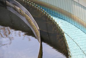 KlaeranlageVH 07 Nachkaerbecken 2 klares Wasser
