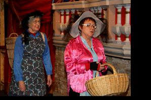 vccprunksitzung14 21 Ratschweiber 01 Trauermarsch