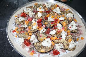 pizza-aubergine-poivron-thon-mozza--3-.JPG