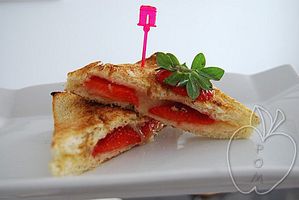 Bikini de fresas y lemon curd (10)