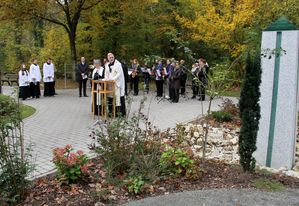 WaldfriedhofLebensflussSegnung 03 a