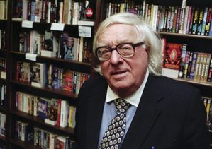 508733-ray-bradbury-lors-seance-signatures.jpg