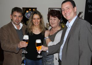 Eroeffnung 01 Theke 01 Buergermeister 1a