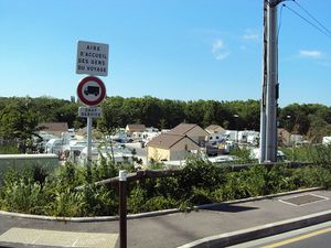 800px-Saint-ouen l aumone - Aire d accueil gens du voyage
