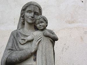 Statue de Notre Dame de la Paix