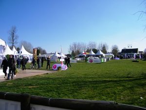 paris-nice-2010 village-01
