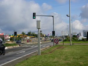 coignieres-radar-feu_2010-09.jpg