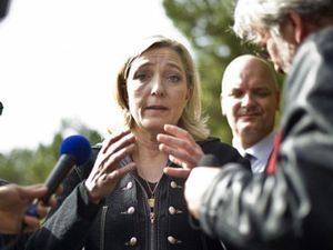 Marine_Le-Pen_Lempadusa.jpg