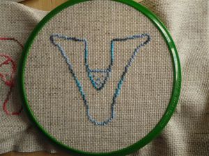 V par Michèle