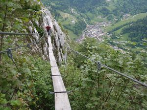 Via ferrata (Roche veyrand) 4