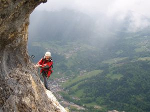 Via ferrata (Roche veyrand) 7