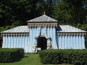 Chateau de Groussay 20