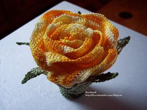 rose-orange-jaune-crochet-decoration-cadeau