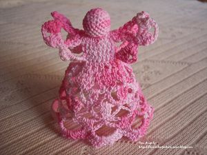 ange-rose-crochet-decoration-communion-bapteme.jpg