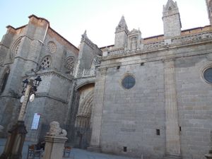 Avila-la-cathedrale-2-JPG