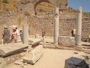 Ephese--22--les-latrines.JPG