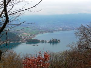 22 Vue du lac d'Annecy Presqu'ile de Duingt