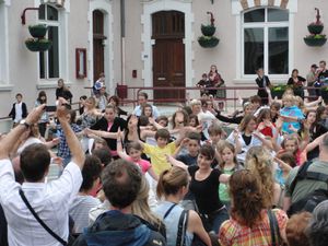 festival-des-arts-et-du-mouvement-2011-flash-mob.JPG