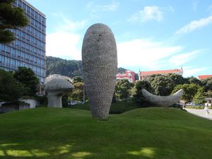 MONUMENT