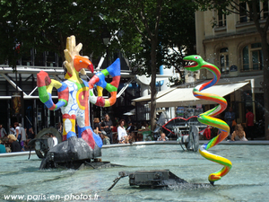 serpent-fontaine-niki-st-phalle.png