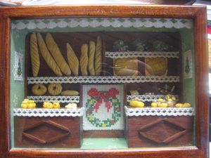 2010.11.15 Vitrine2 - Mireille