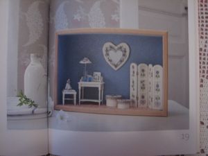 2010.10.22 Livre Petites vitrines Mango - la chambre1