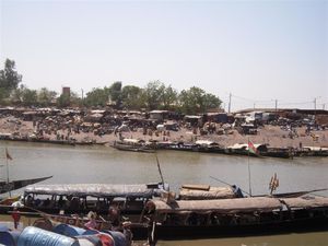Mali 0875- MOPTI - port sur le NIGER