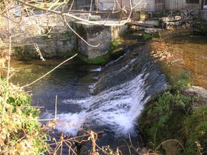 Prise-d-eau-du-canal-d-amene-pour-le-moulin-du-centre-a-C.JPG
