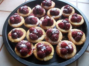 TARTELETTE-FRAMBOISE3.JPG