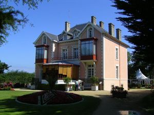 gif dior maison