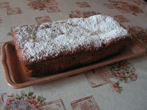 cake-aux-abricots-et-cerises-.JPG