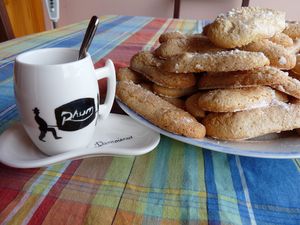 creme-chocolat-biscuits-cuillere--1-.JPG