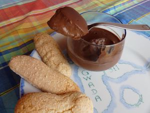 creme-chocolat-biscuits-cuillere--4-.JPG