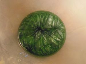 couleur-savon-vert-avec-mica-bleu--1-.JPG