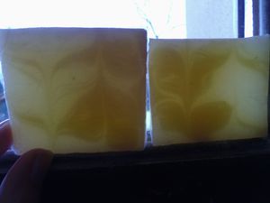 savon-pulpe-de-citron-013.JPG