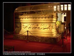 tombeau-Alexandre-le-Grand.jpg