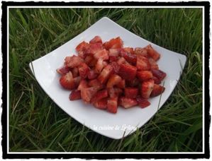 Salade-de-fraises-tomates-a-l-huile-d-olive-et-a-la-menthe-.jpg
