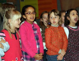 Weihnachtskonzert2012SMSV-03-Kinderchor-3.jpg