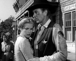 le-train-sifflera-trois-fois---Grace-Kelly-et-Gary-Cooper.jpg