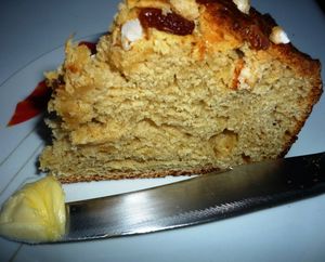 brioche-au-beurre--raisins-secs-et-sucre-perle-005.jpg