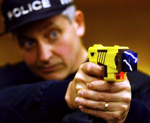 Taser-1-.jpg