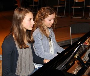 gymnasiumVHKammerkonzert 09 Allegra von Bosse Julie Lehner