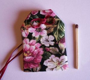 bidouille_2012_01_couture_omamori.JPG